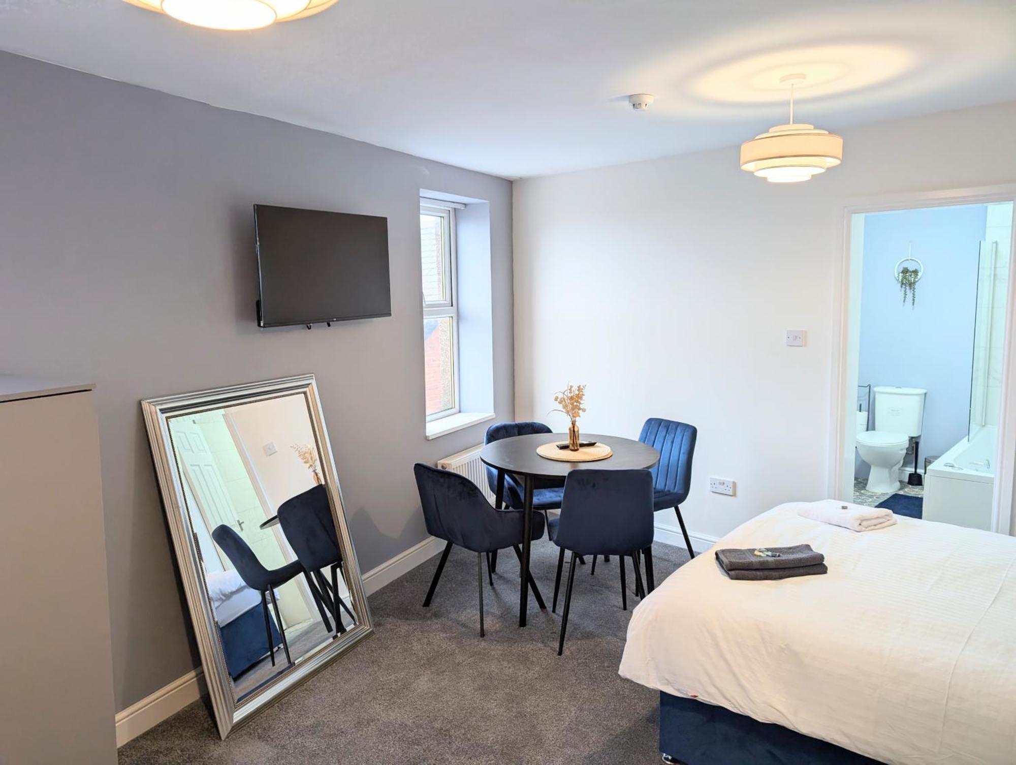Blok 3 -Jacuzzi Suites, Apartment & Ensuite Rooms Blackpool Luaran gambar
