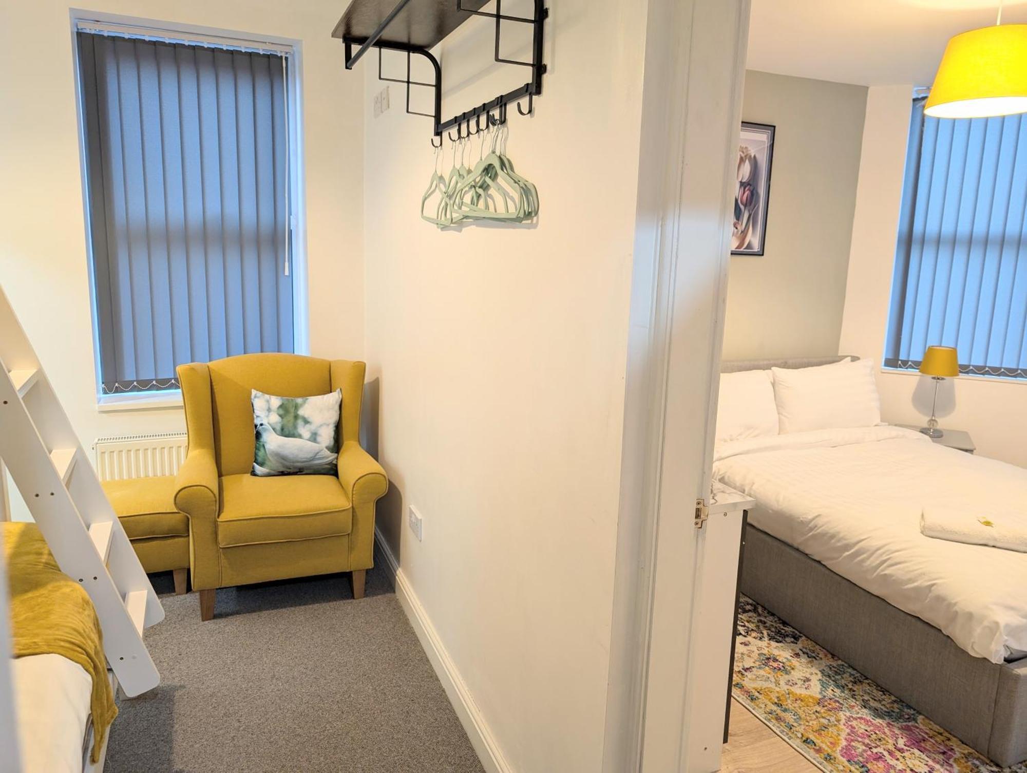 Blok 3 -Jacuzzi Suites, Apartment & Ensuite Rooms Blackpool Luaran gambar