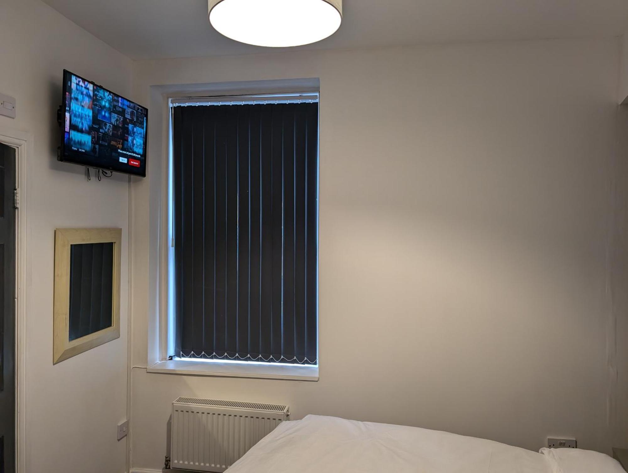 Blok 3 -Jacuzzi Suites, Apartment & Ensuite Rooms Blackpool Luaran gambar