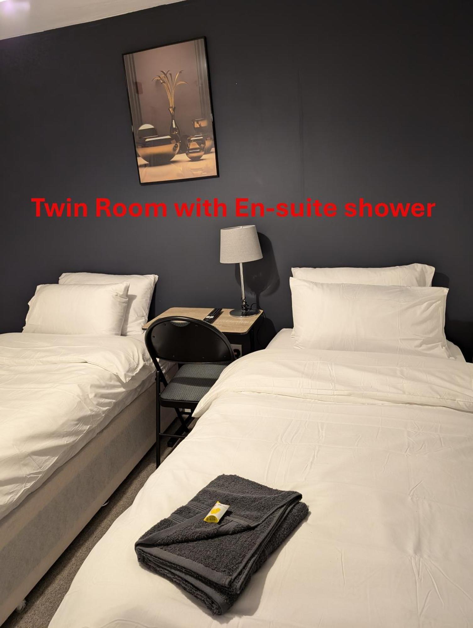 Blok 3 -Jacuzzi Suites, Apartment & Ensuite Rooms Blackpool Luaran gambar