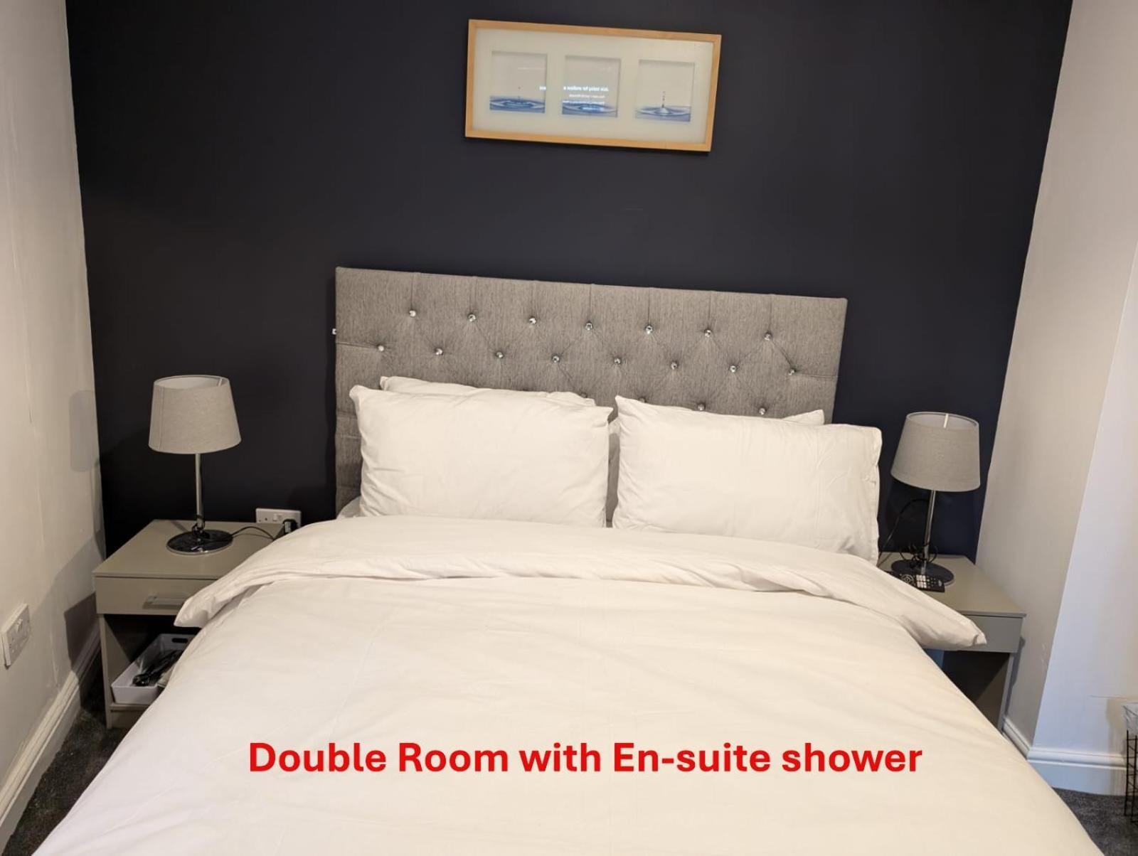 Blok 3 -Jacuzzi Suites, Apartment & Ensuite Rooms Blackpool Luaran gambar