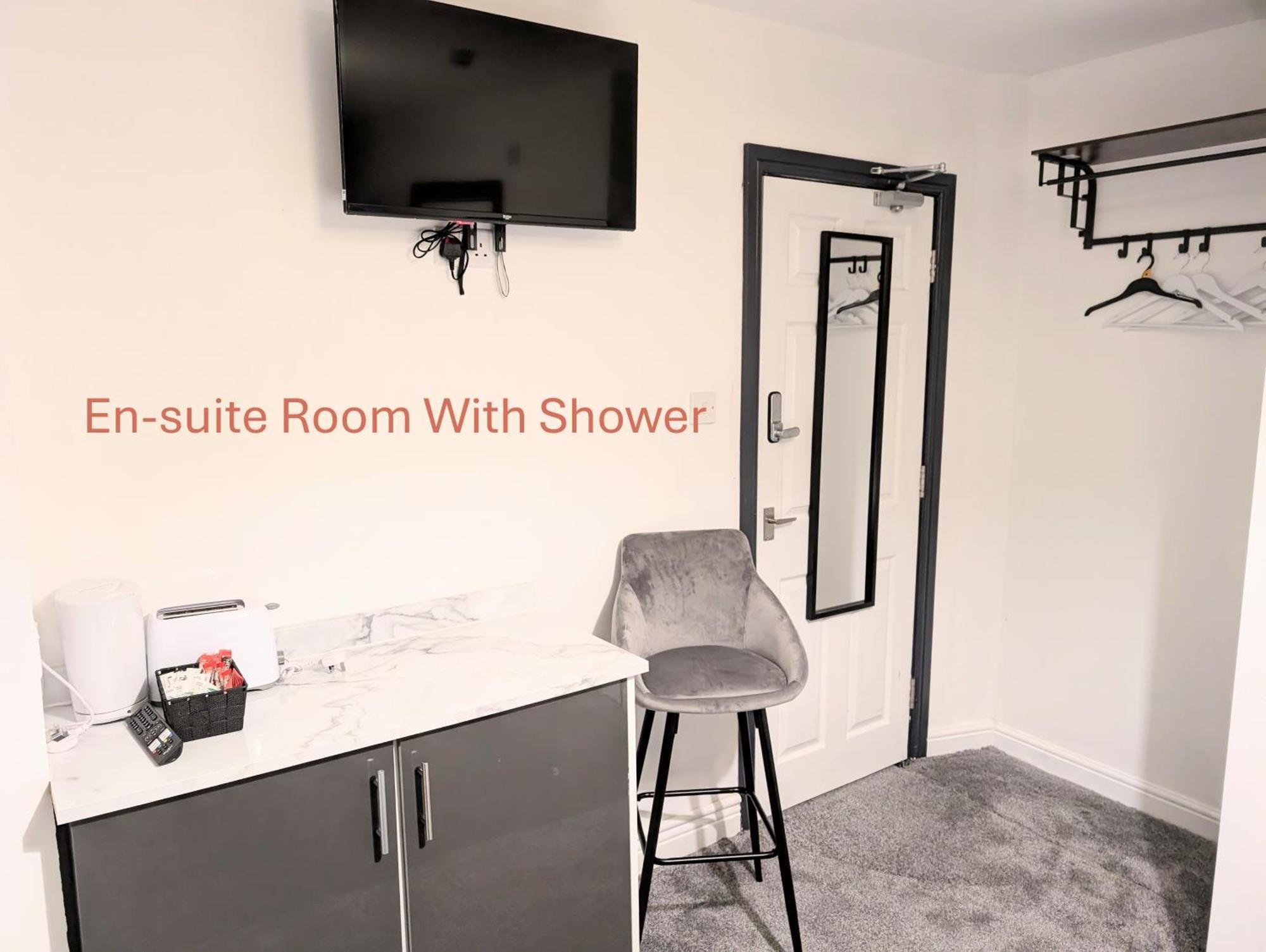 Blok 3 -Jacuzzi Suites, Apartment & Ensuite Rooms Blackpool Luaran gambar